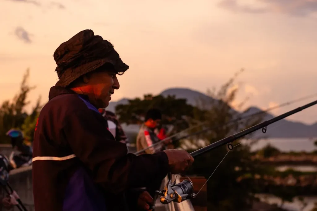 cau ca hoc sinh hanh trinh kham pha nam bat am me fishing